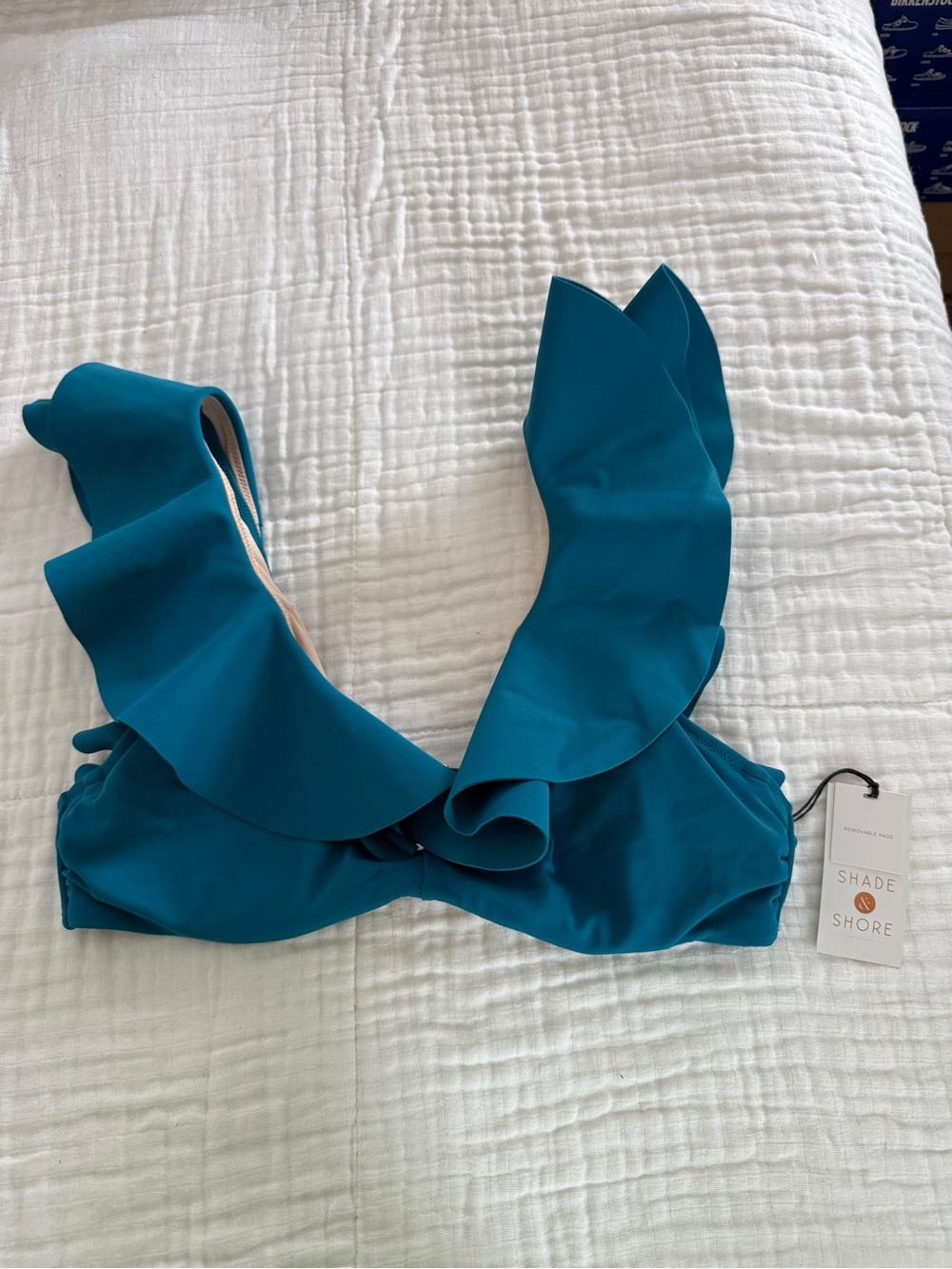 NWT Shade & Shore Wired Bikini Top Size 36 B